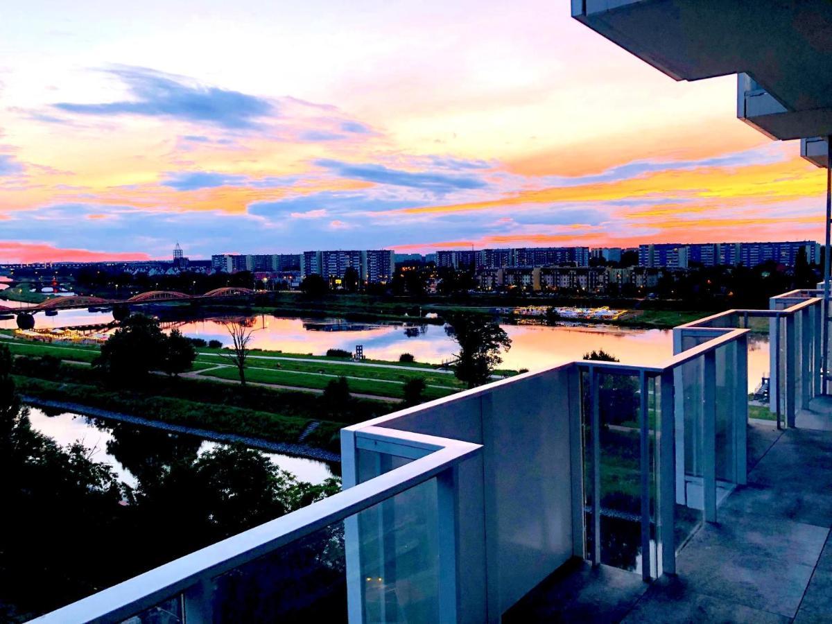Apartament Z Tarasem I Widokiem Na Odre Wroclaw Dış mekan fotoğraf
