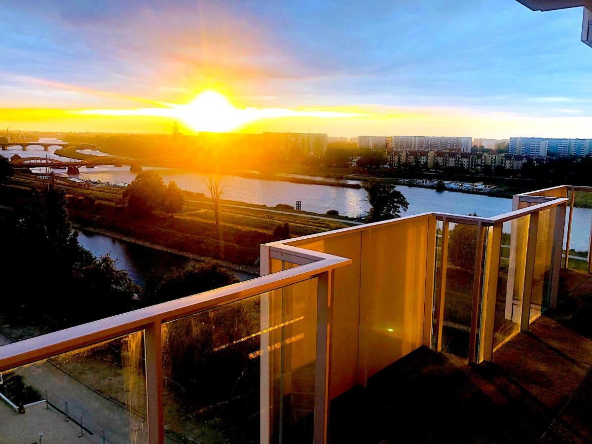 Apartament Z Tarasem I Widokiem Na Odre Wroclaw Dış mekan fotoğraf