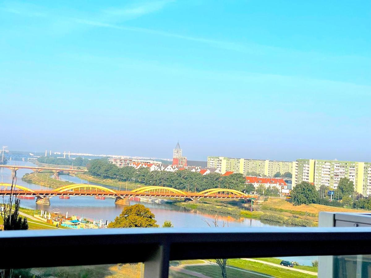Apartament Z Tarasem I Widokiem Na Odre Wroclaw Dış mekan fotoğraf