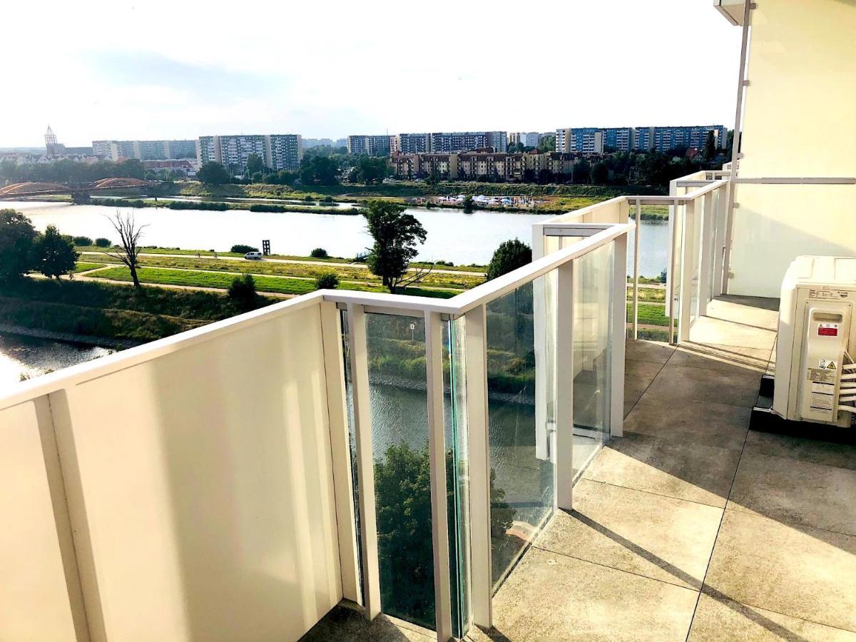 Apartament Z Tarasem I Widokiem Na Odre Wroclaw Dış mekan fotoğraf